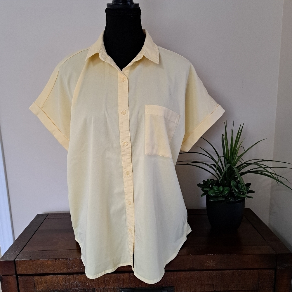 NWT Como Vintage Short Sleeved Yellow Blouse Medium Women's Button Up Shirt - Picture 4 of 15